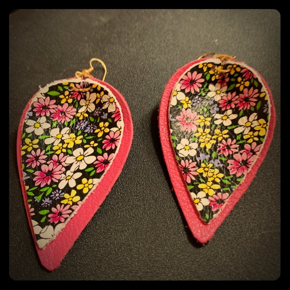 Large leather earrings - Picture 1 of 1